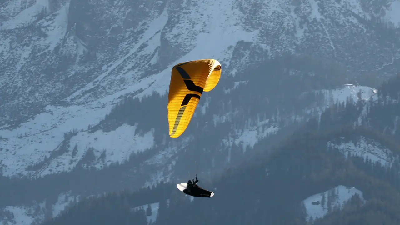 Frame 30 of the paraglider clip